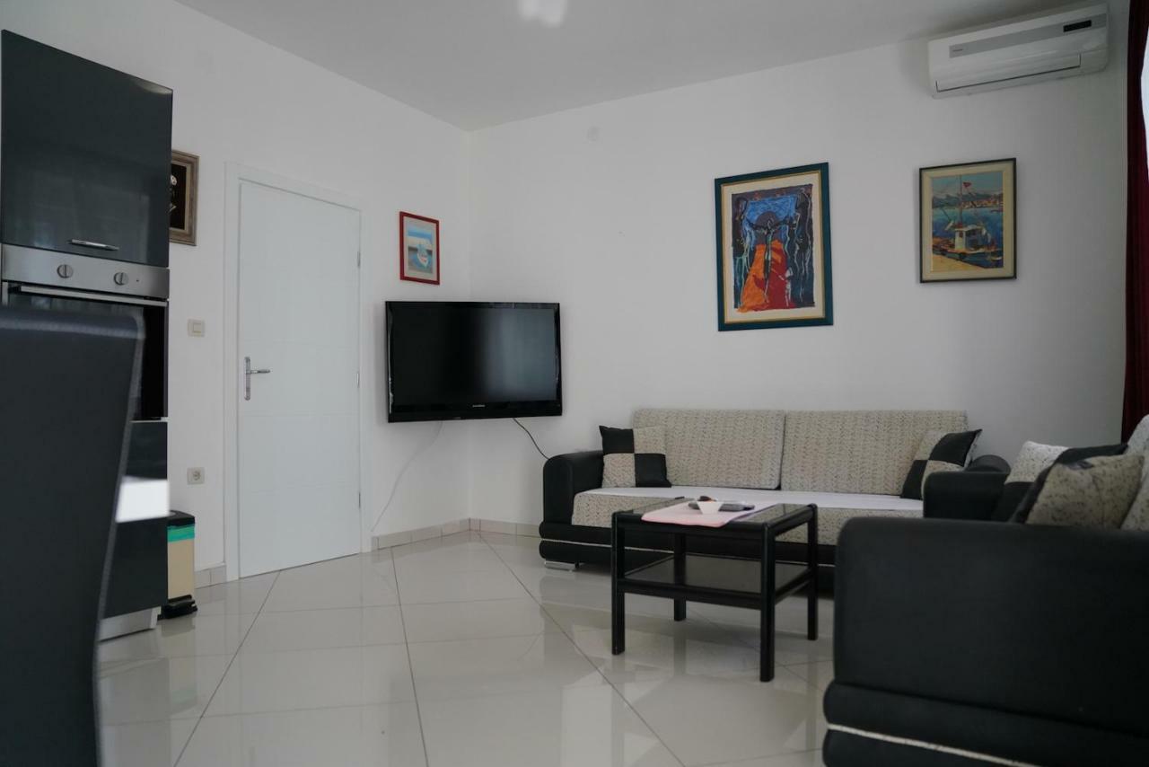 Sesar Apartments Krk - No. 2 Vinko Крк Екстер'єр фото