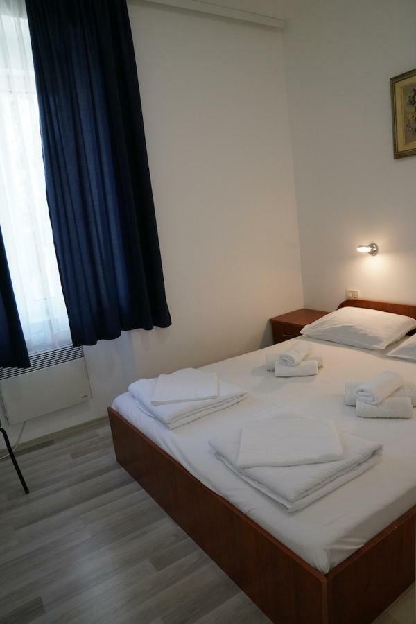 Sesar Apartments Krk - No. 2 Vinko Крк Екстер'єр фото