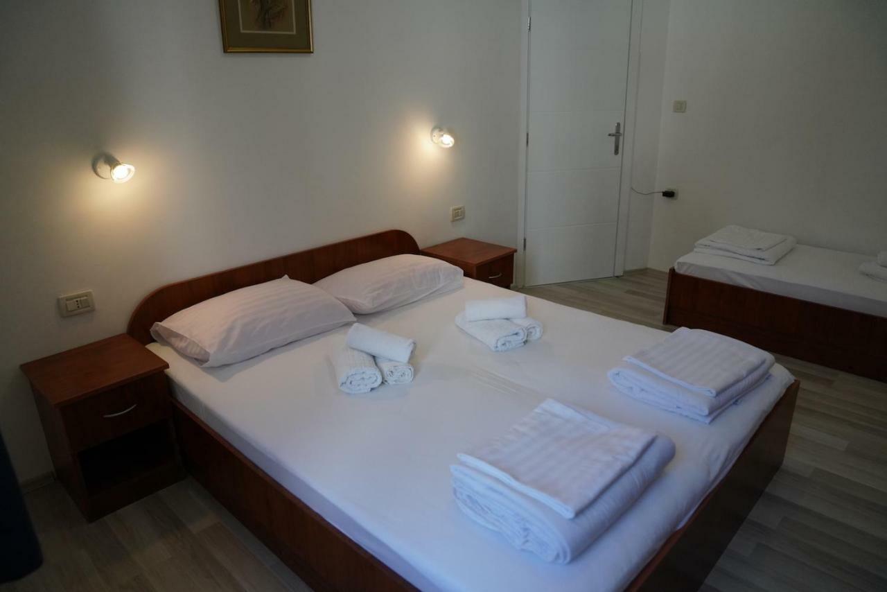 Sesar Apartments Krk - No. 2 Vinko Крк Екстер'єр фото